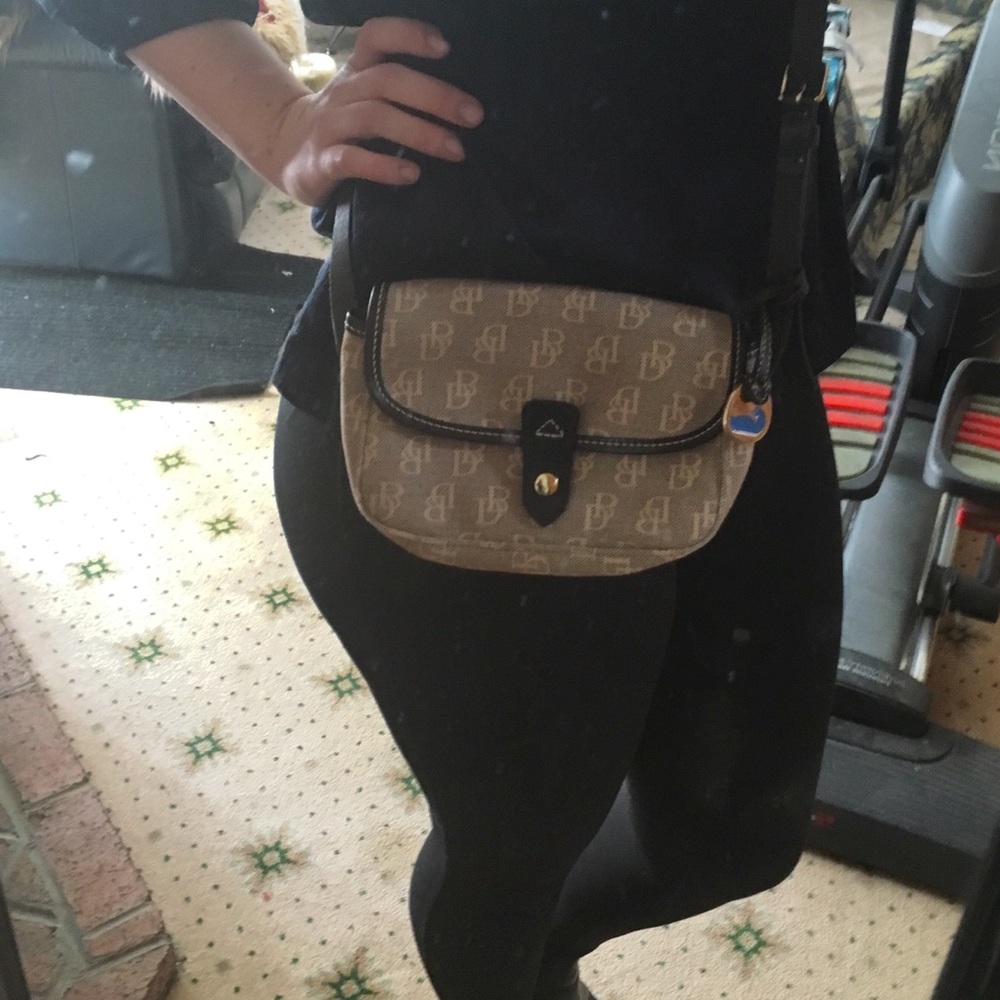 Dooney & Bourke crossbody bag